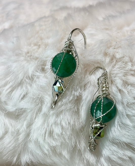 Evergreen guardian:  nephrite earrings (set available)
