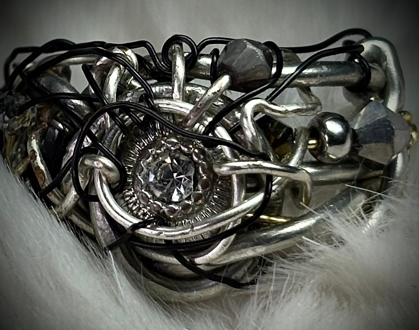 Diamond rhinestone, silver ring: powerful
