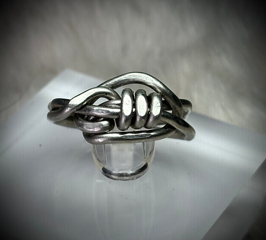 Silver ring: keeper of the oath