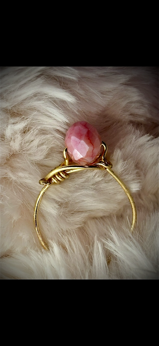 Pink dragon vein, agate ring: Open Heart