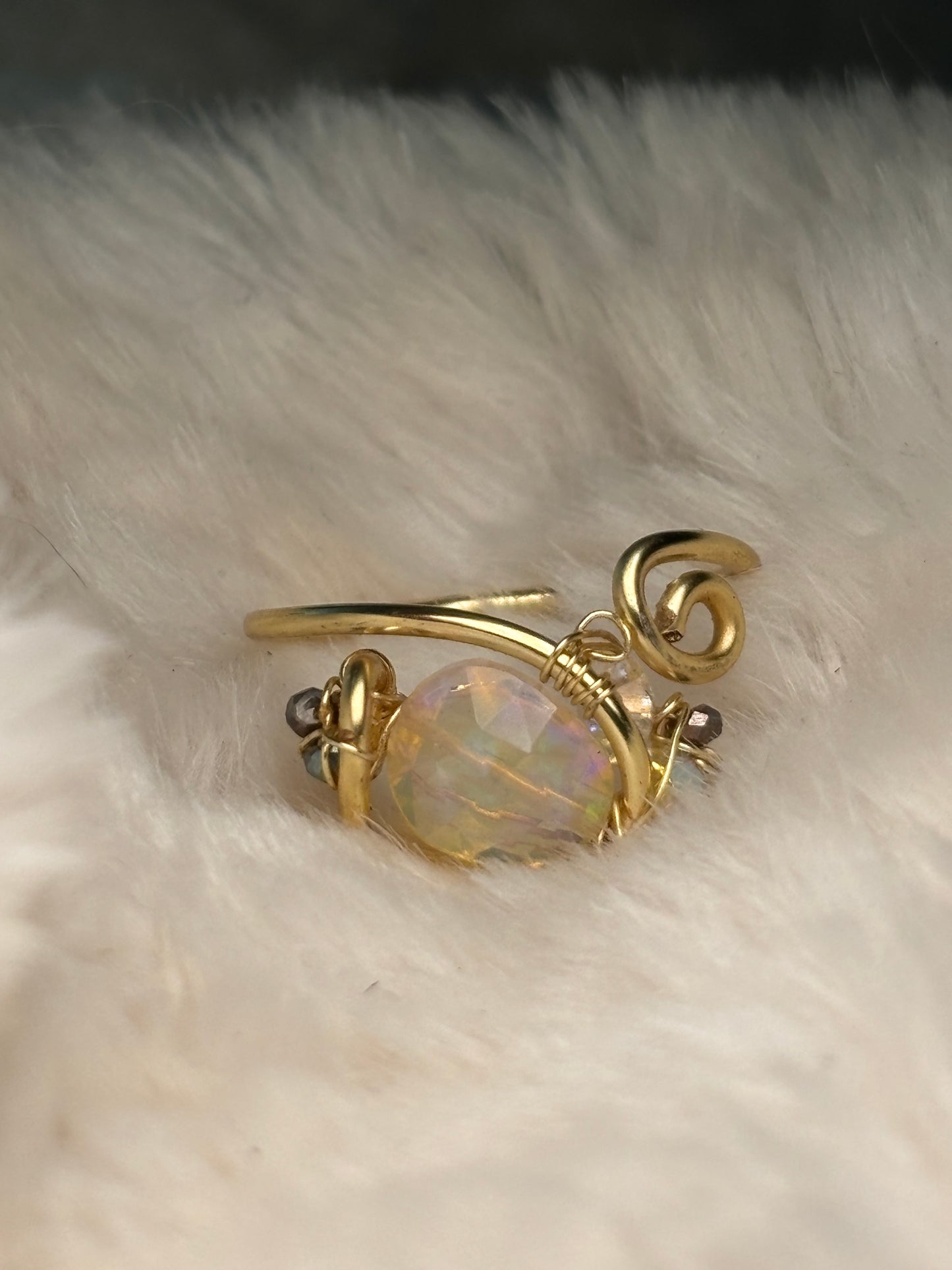 Opal ring: quiet wonder 