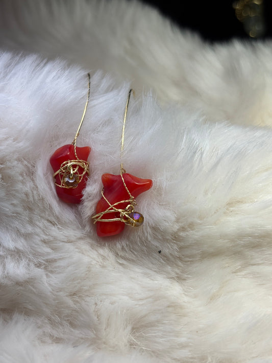 Flame of the sea: red coral earrings 