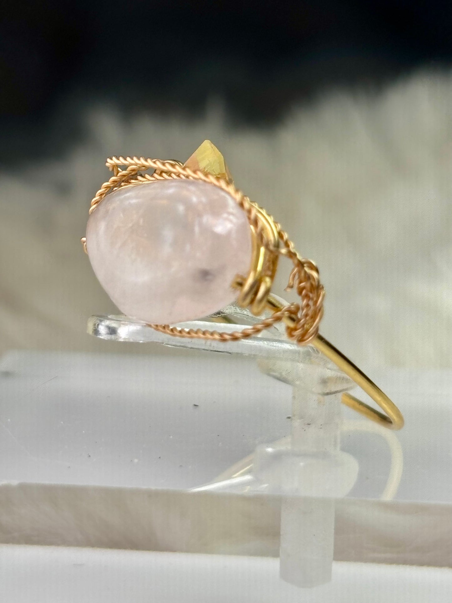 Rose quartz ring: pure princess ￼