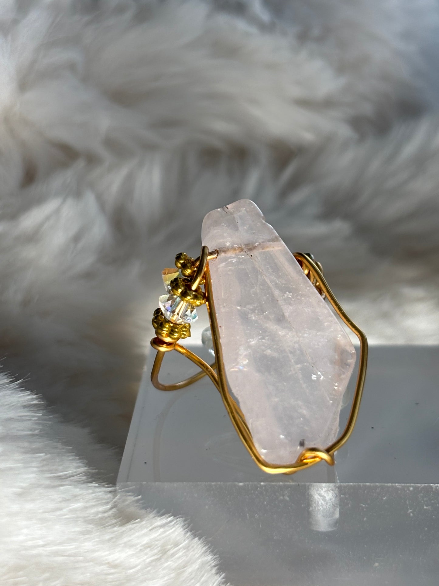 Rose quartz ring: pink rose petal ￼