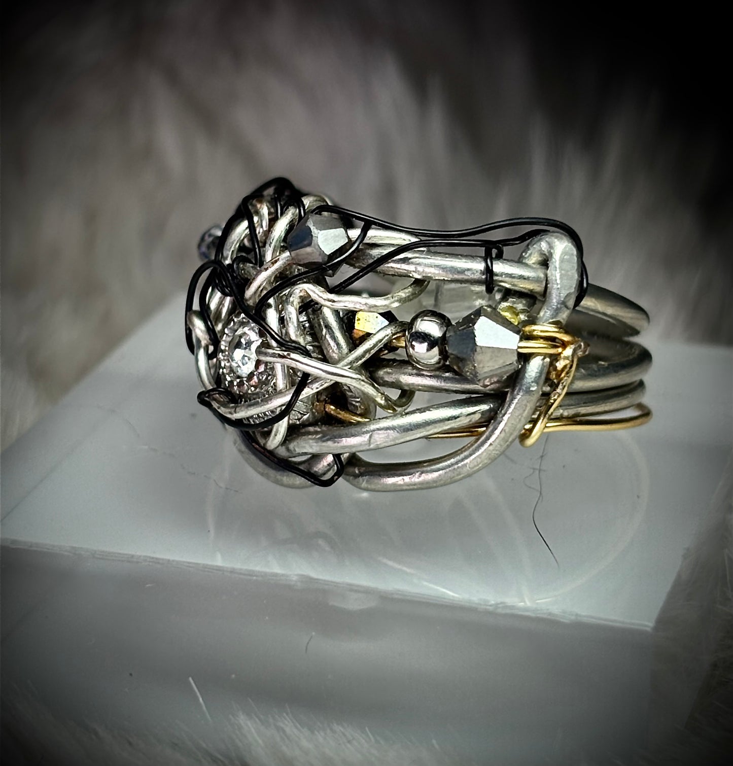Diamond rhinestone, silver ring: powerful