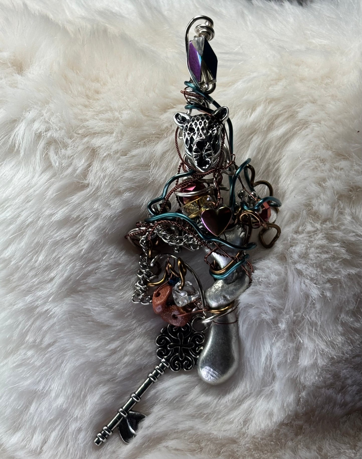 GREGORY LEOPARD ;  GUARDIAN OF THE HEART