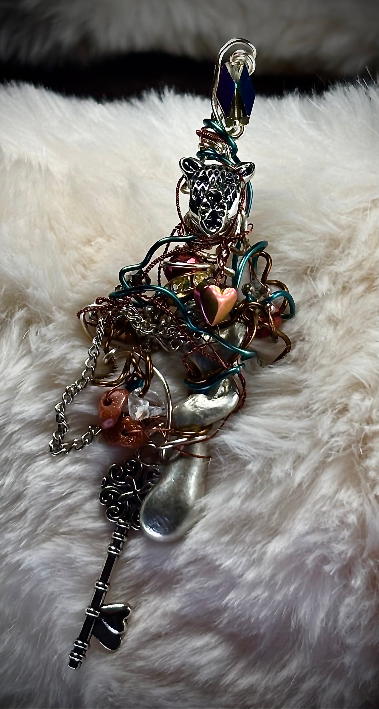 GREGORY LEOPARD ;  GUARDIAN OF THE HEART