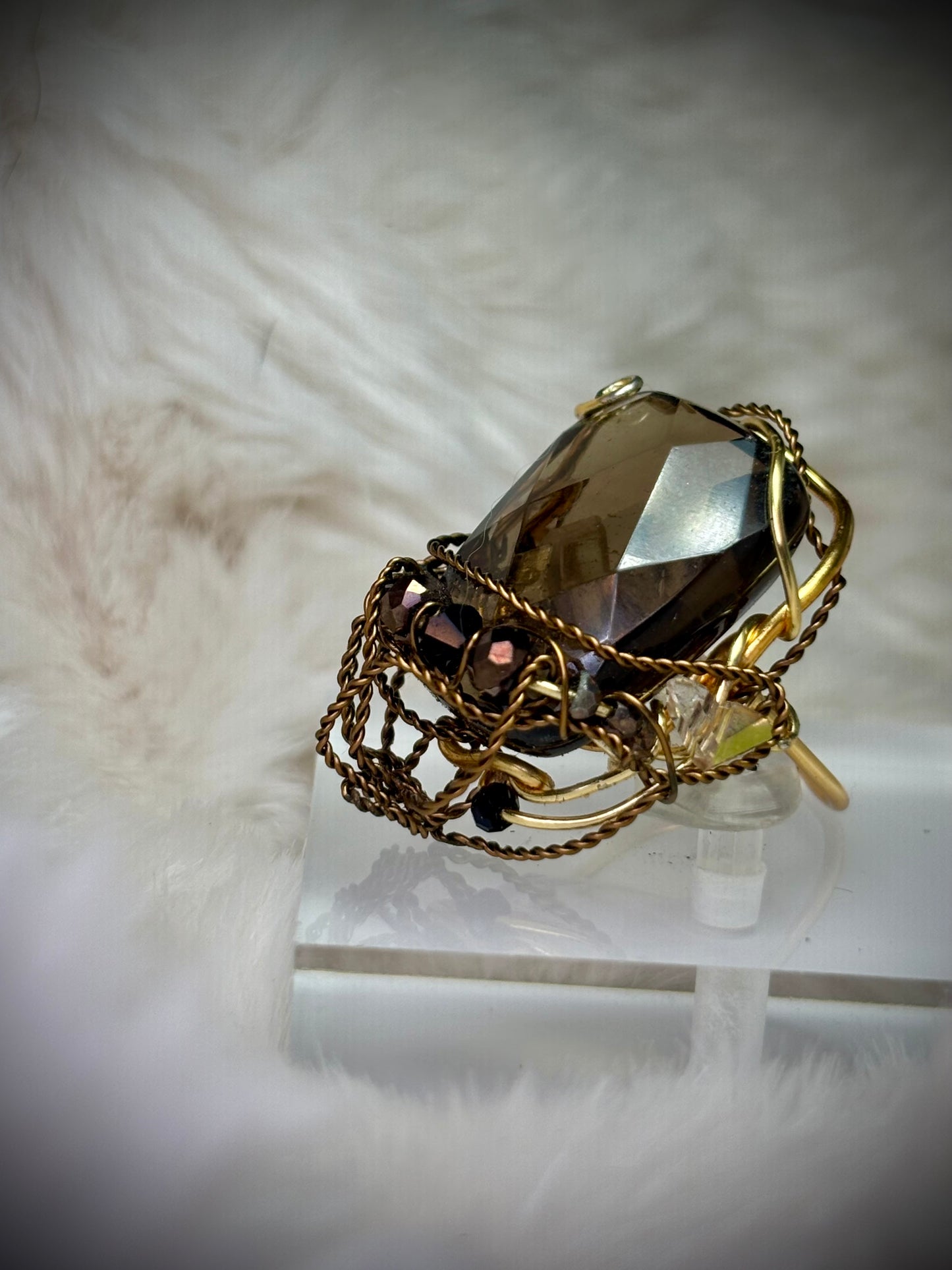 Smoky topaz ring: Gatsby‘s Daisy again ￼