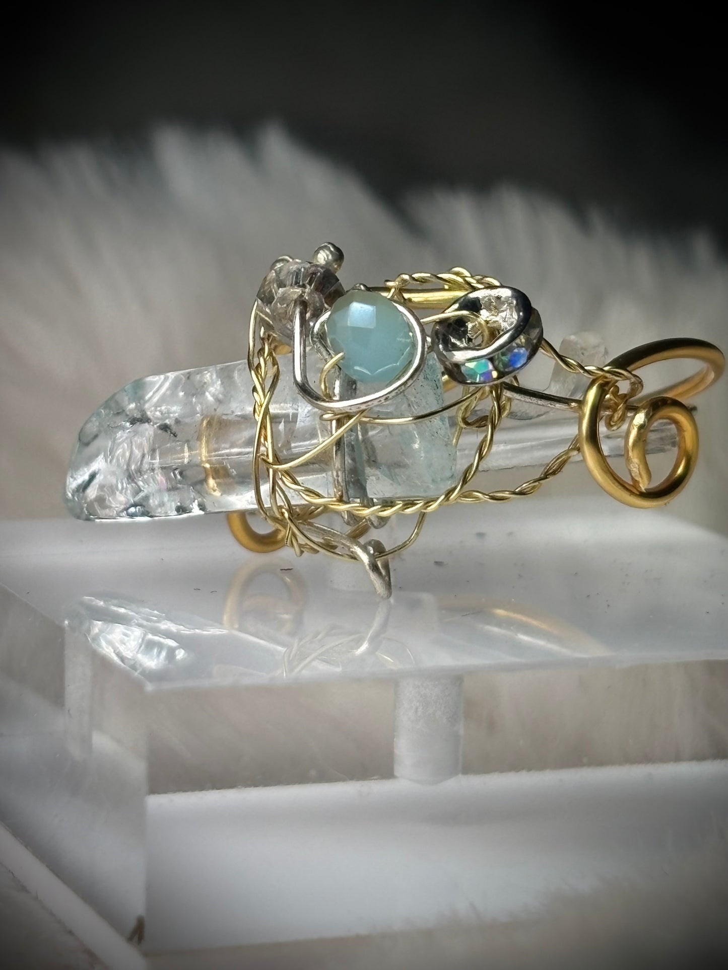 Blue quartz crystal ring a radiated ￼
