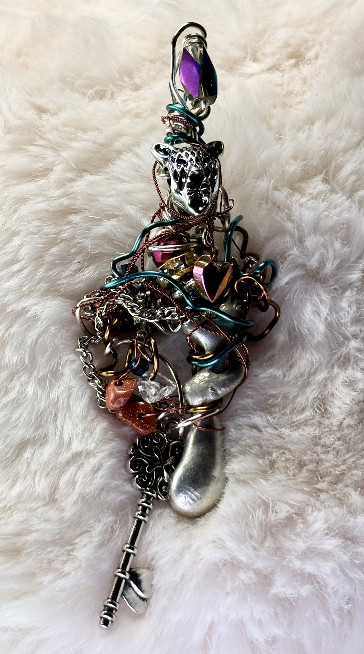 GREGORY LEOPARD ;  GUARDIAN OF THE HEART