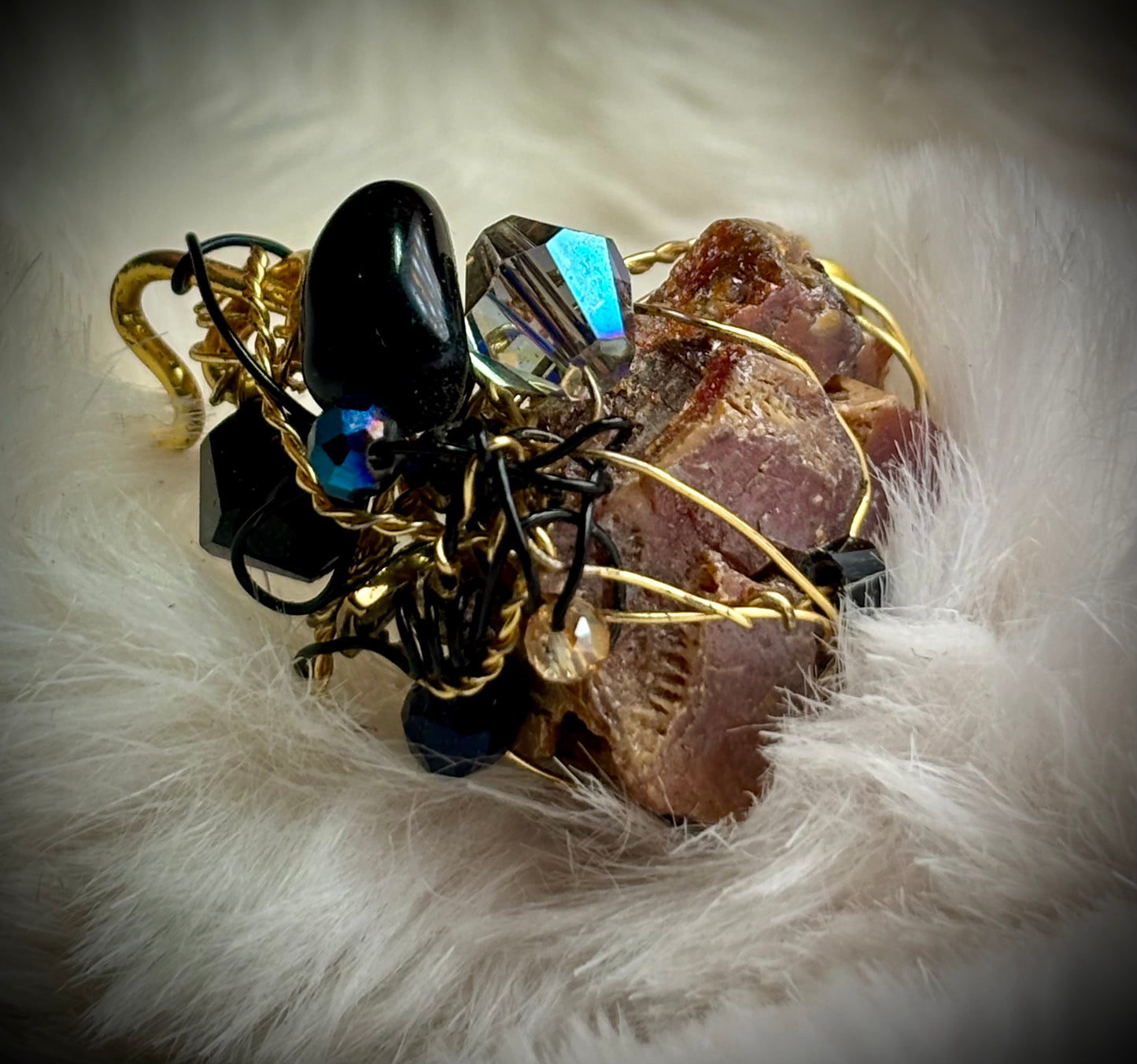 Argonite ring: primal earth ￼