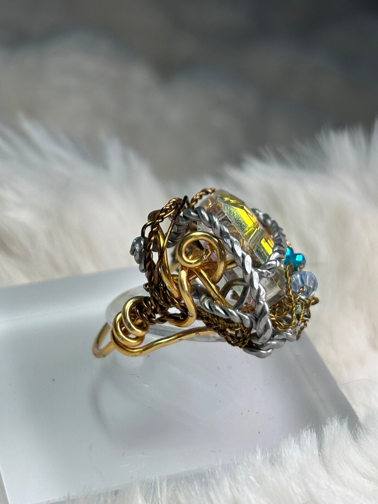 ROYAL TREASURE: RING