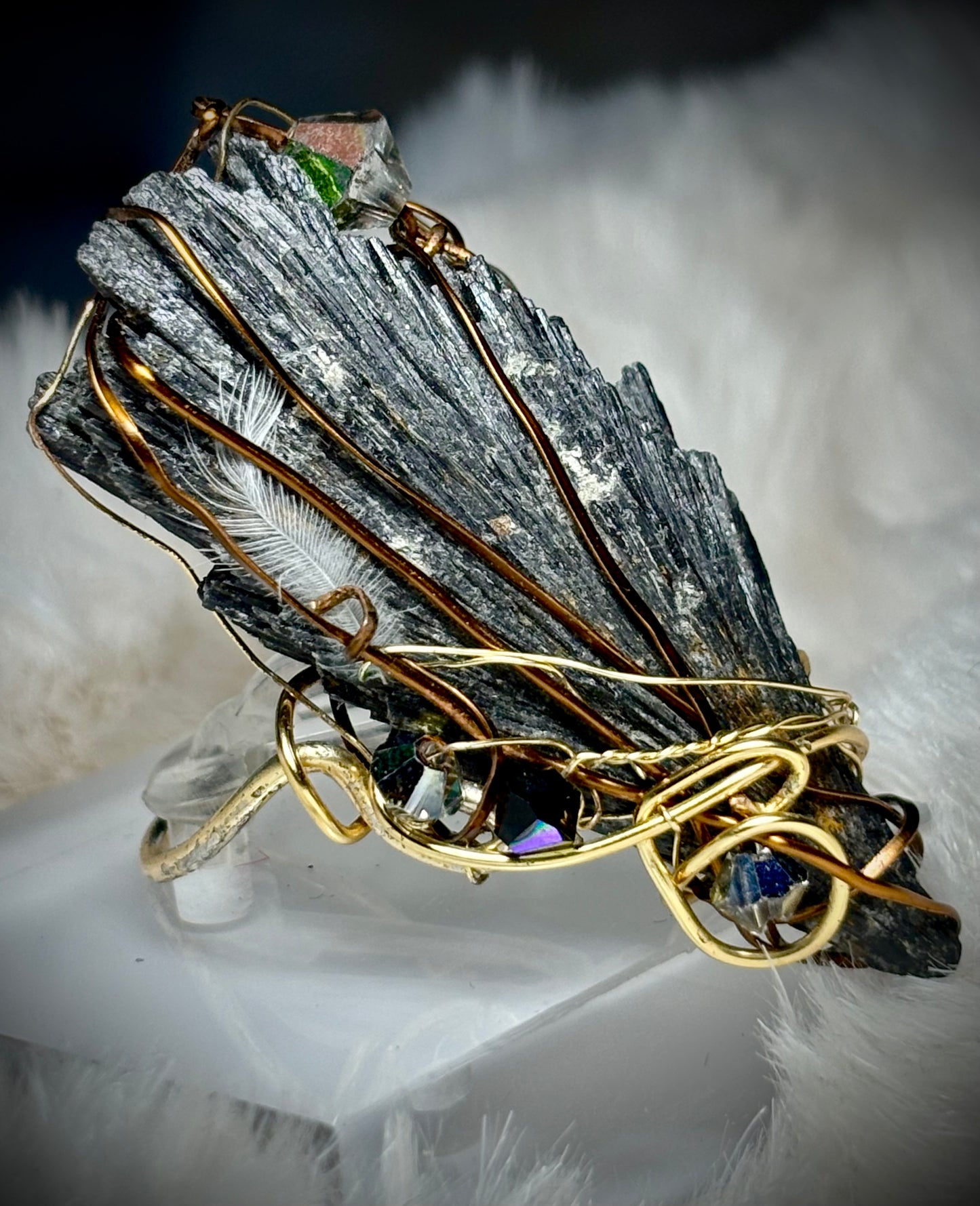 Kyanite ring: thrown of the night realm