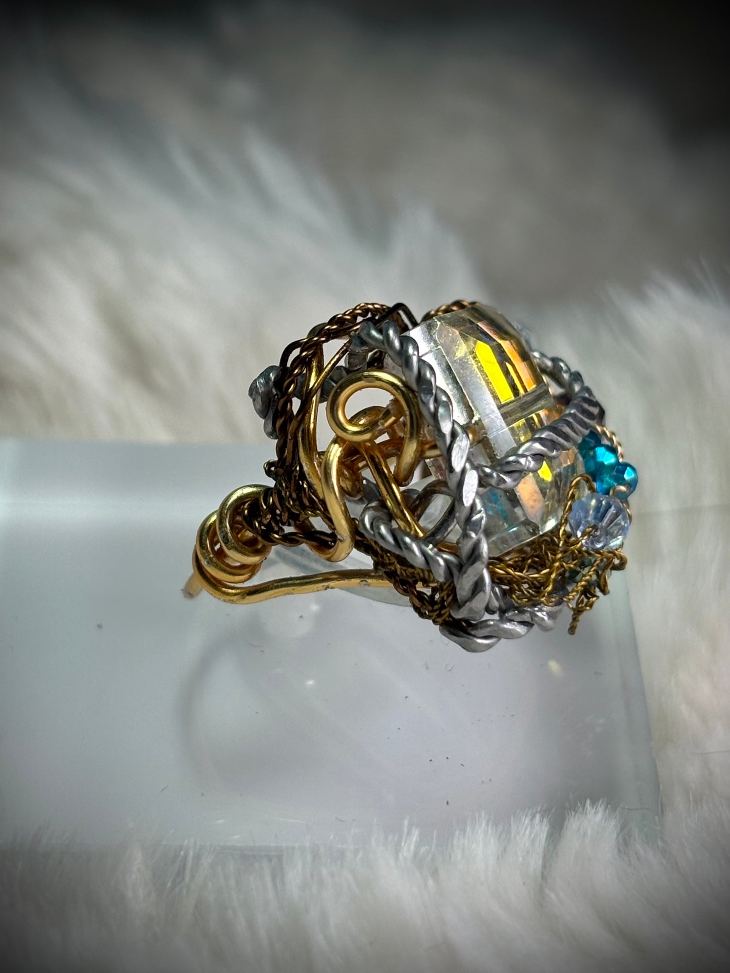 ROYAL TREASURE: RING