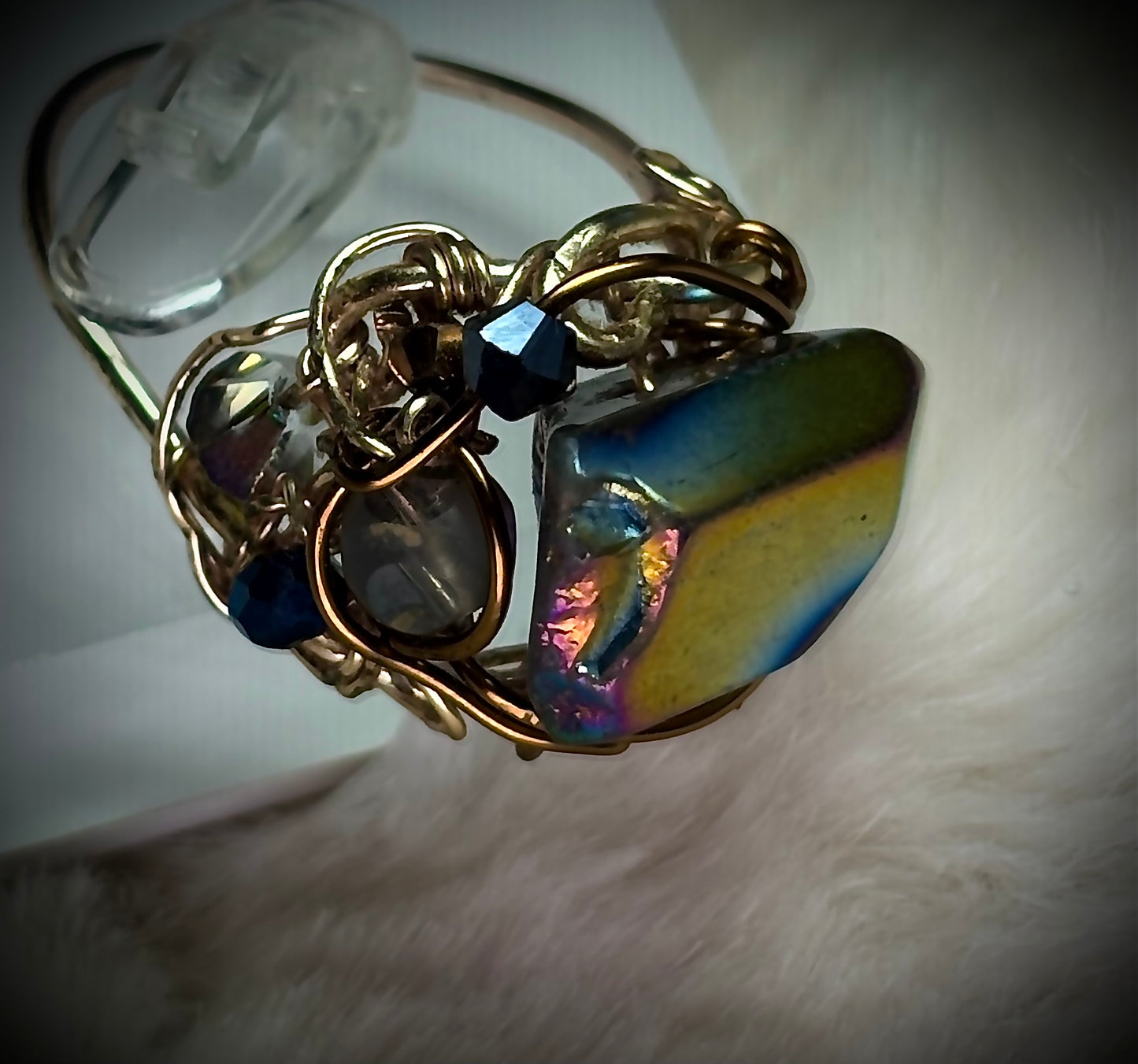 Titanium Aurora quartz ring: living color ￼