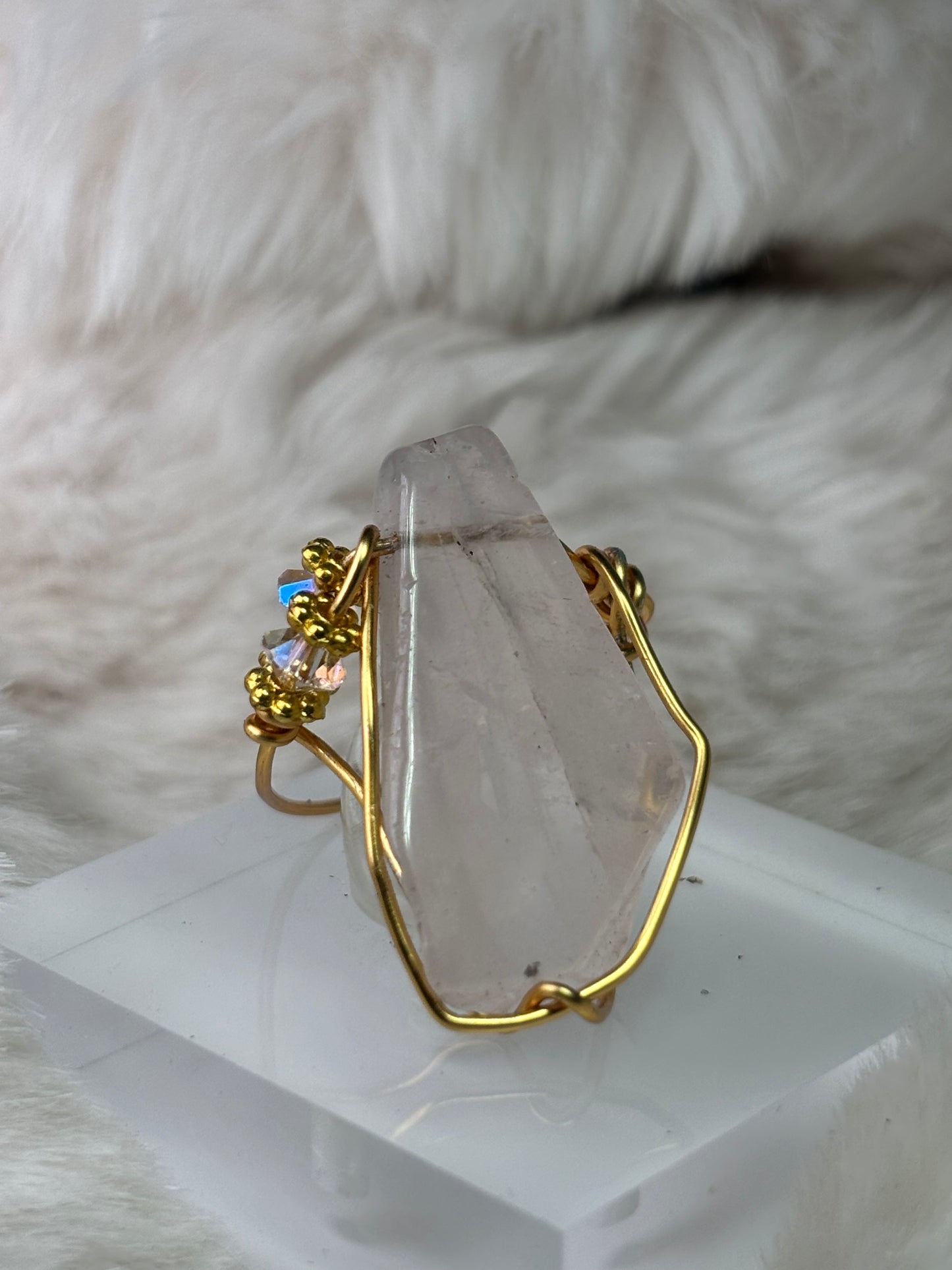 Rose quartz ring: pink rose petal ￼