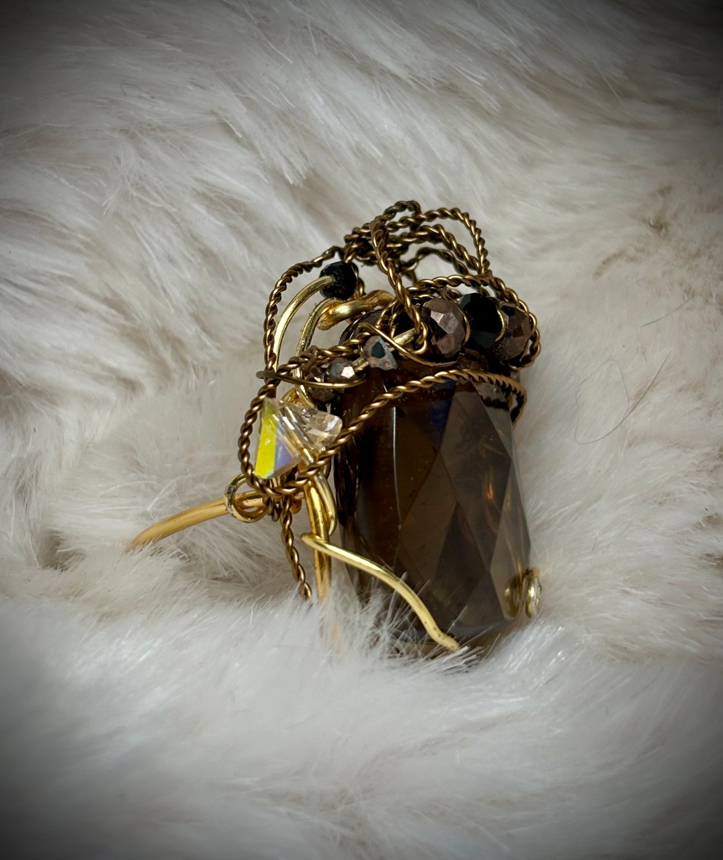Smoky topaz ring: Gatsby‘s Daisy again ￼