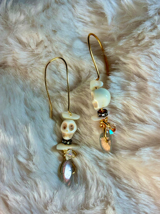 Captain’s Oath Earrings: Till Death Do We Part Series of The Johnny Collection