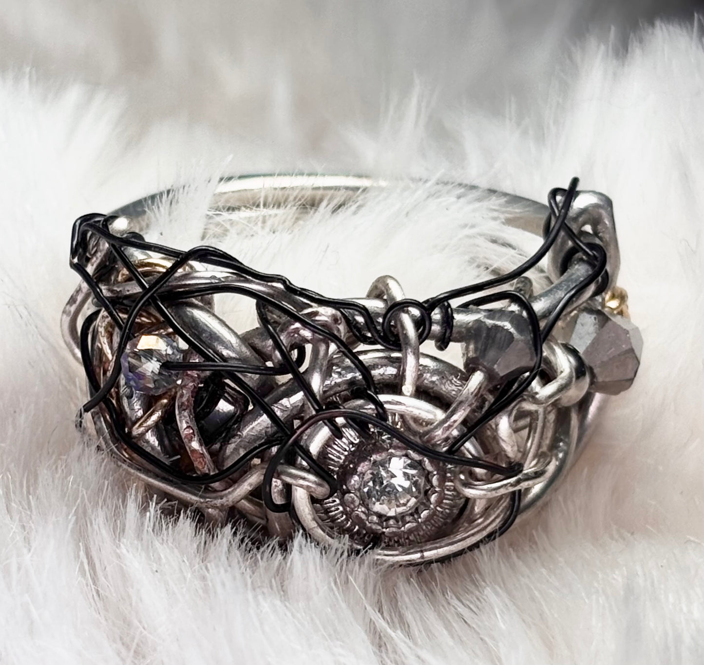 Diamond rhinestone, silver ring: powerful