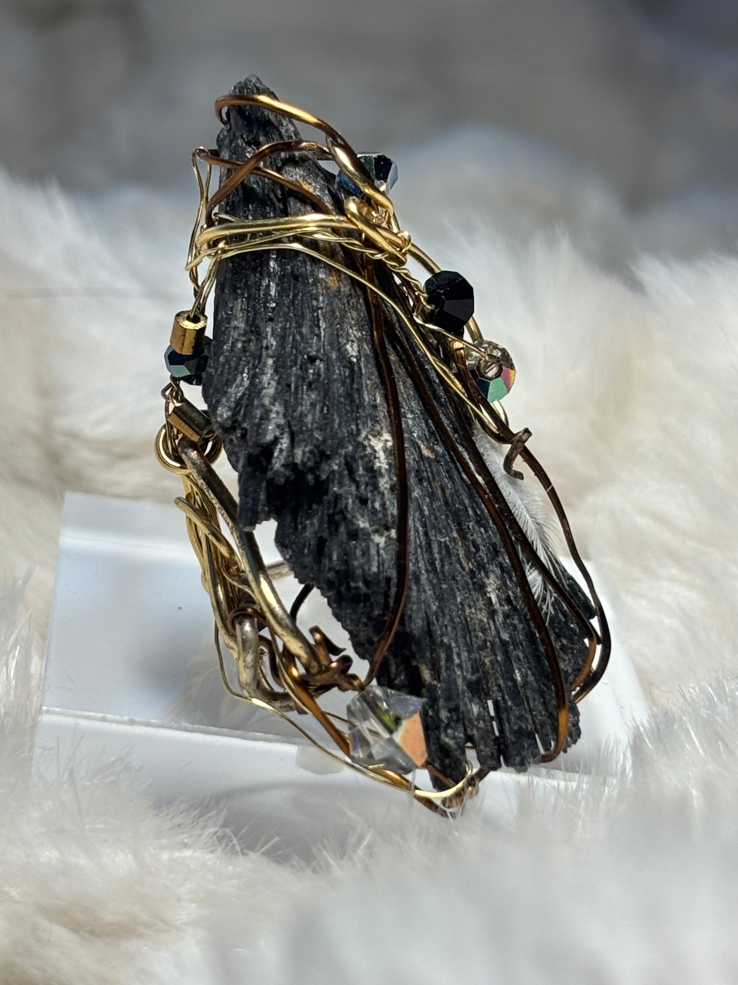 Kyanite ring: thrown of the night realm