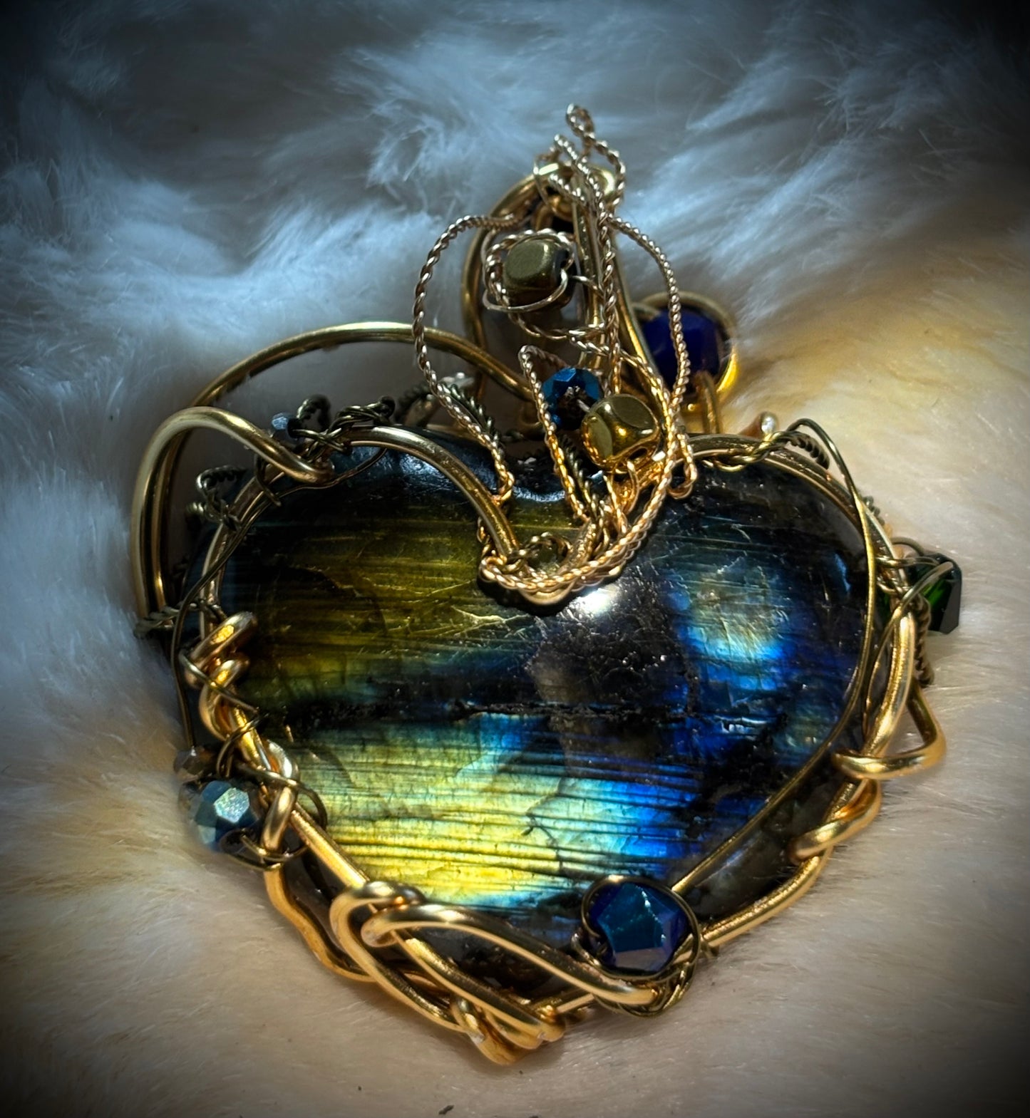Labradorite heart necklace:


Heart of the Hidden Aurora