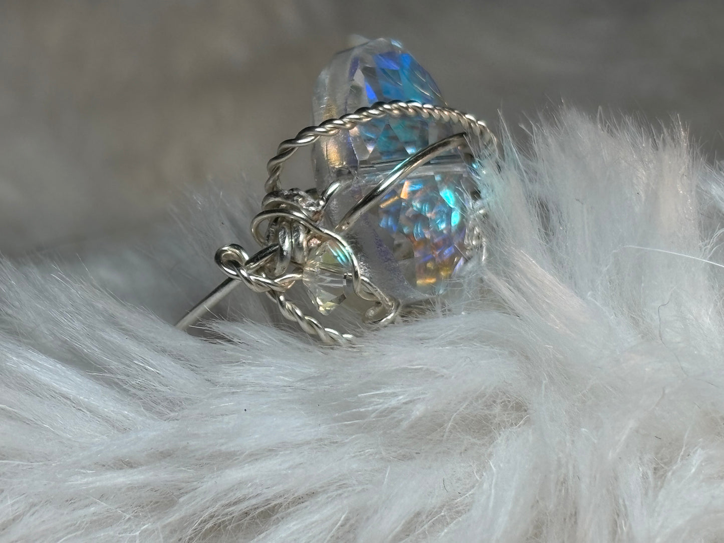 Crystal ring in silver: luminous radiance ￼￼