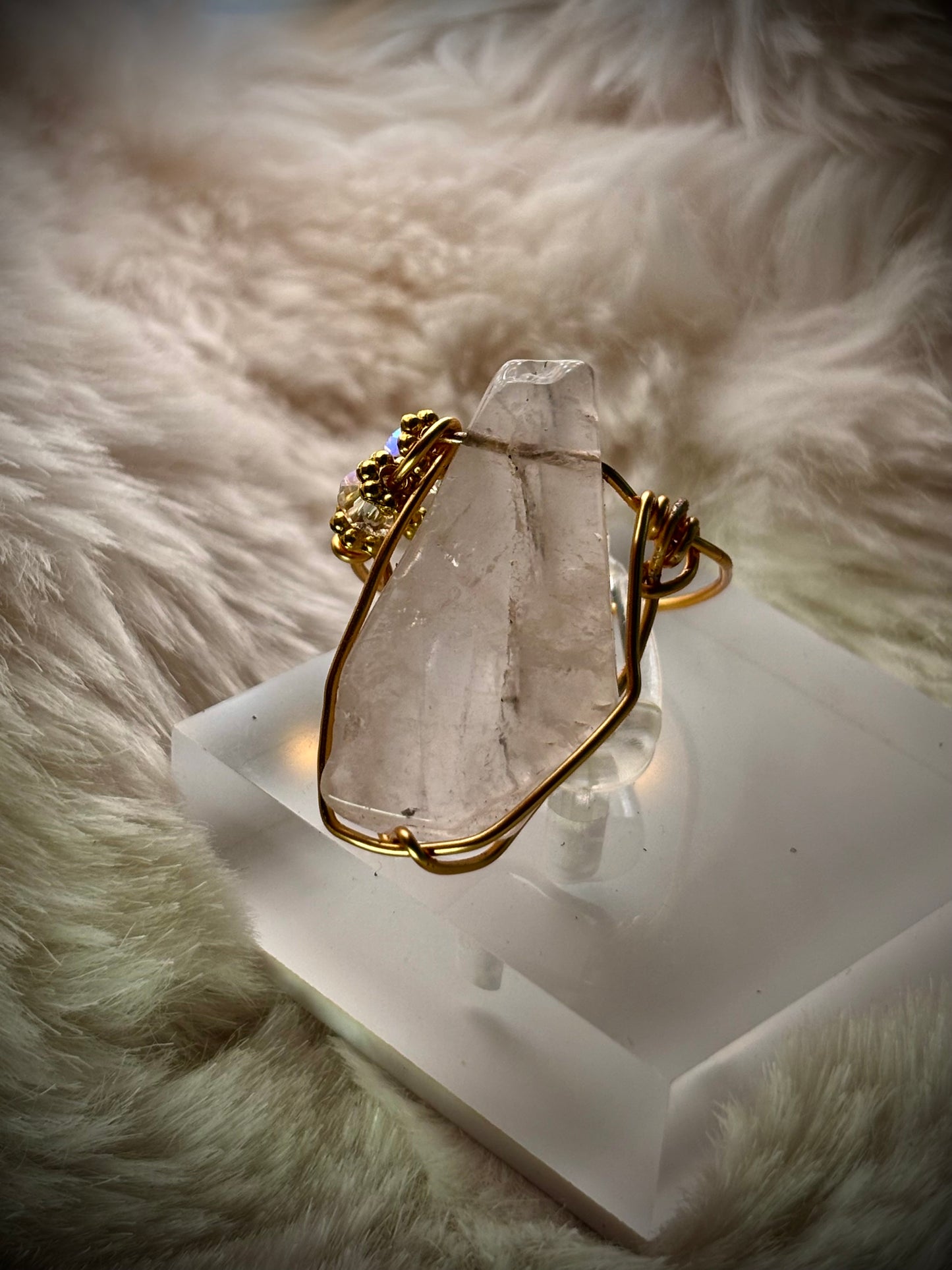 Rose quartz ring: pink rose petal ￼