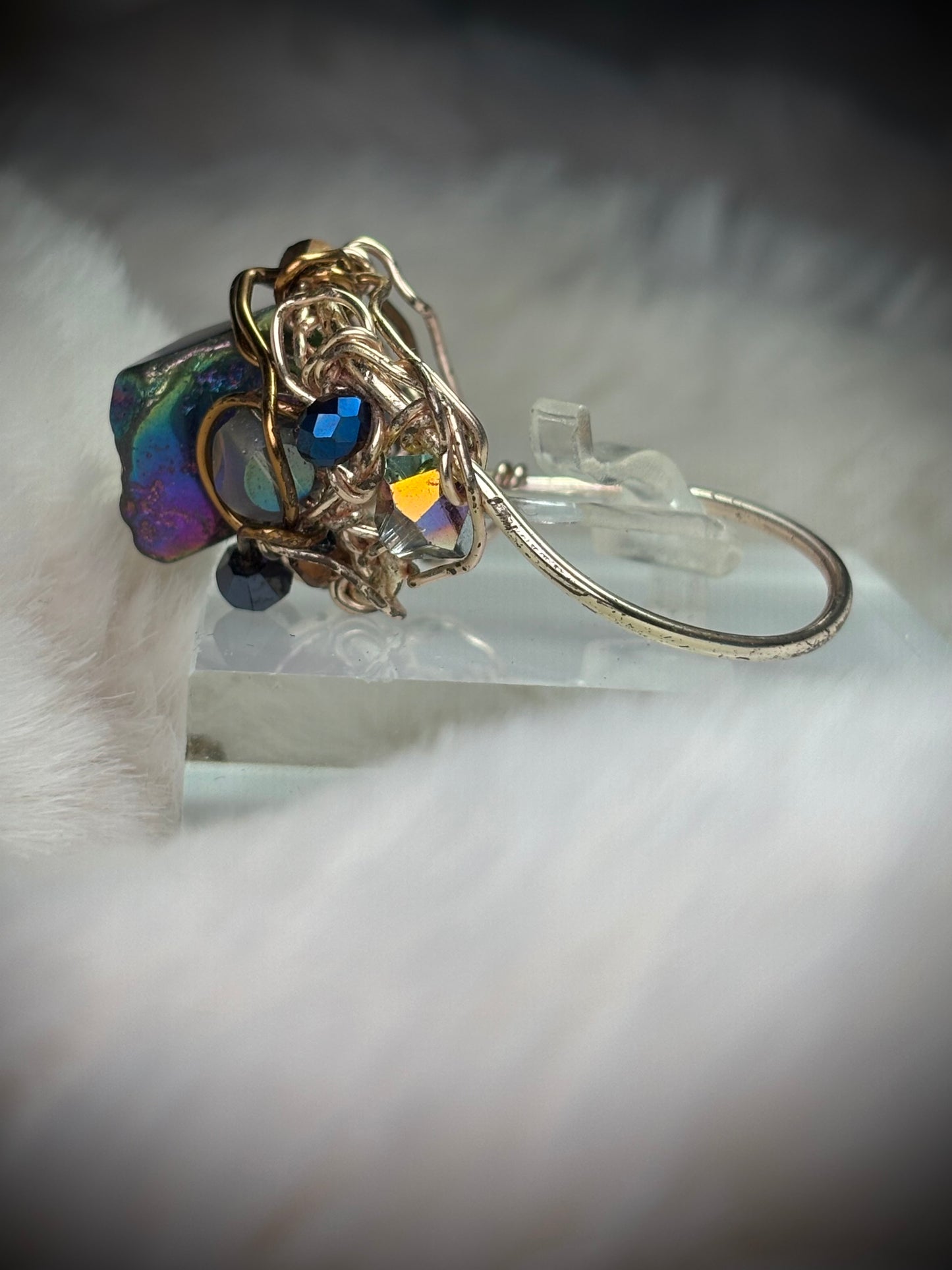 Titanium Aurora quartz ring: living color ￼