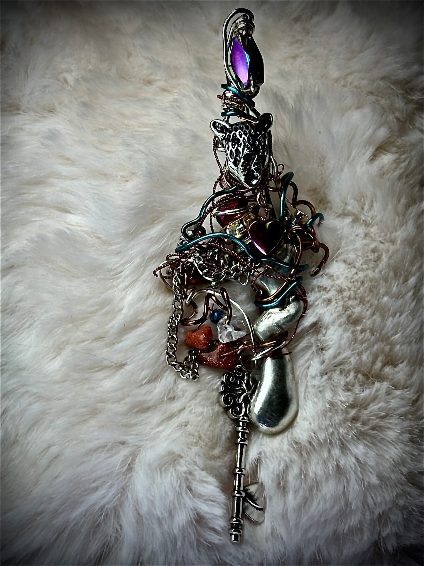 GREGORY LEOPARD ;  GUARDIAN OF THE HEART