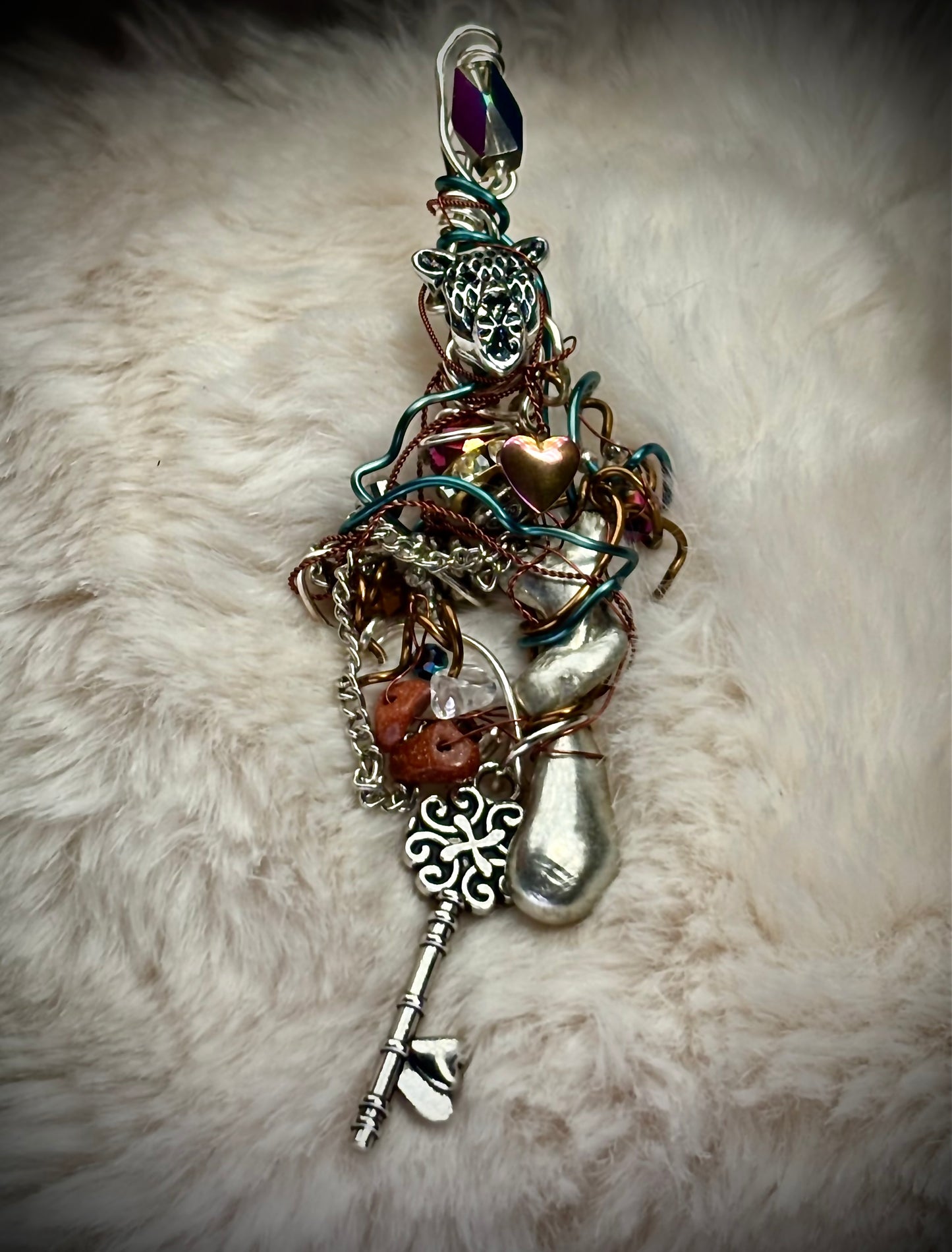 GREGORY LEOPARD ;  GUARDIAN OF THE HEART