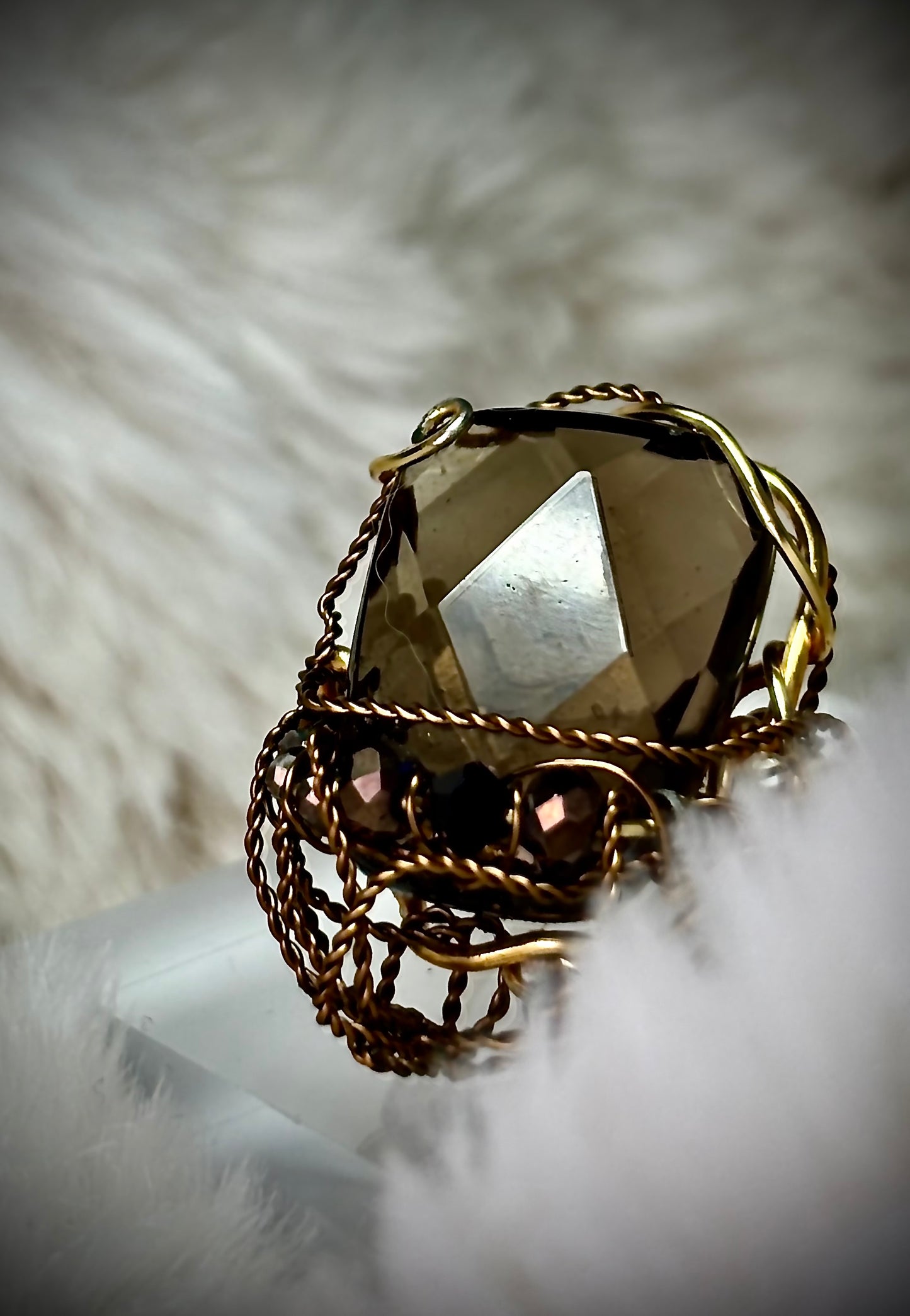 Smoky topaz ring: Gatsby‘s Daisy again ￼
