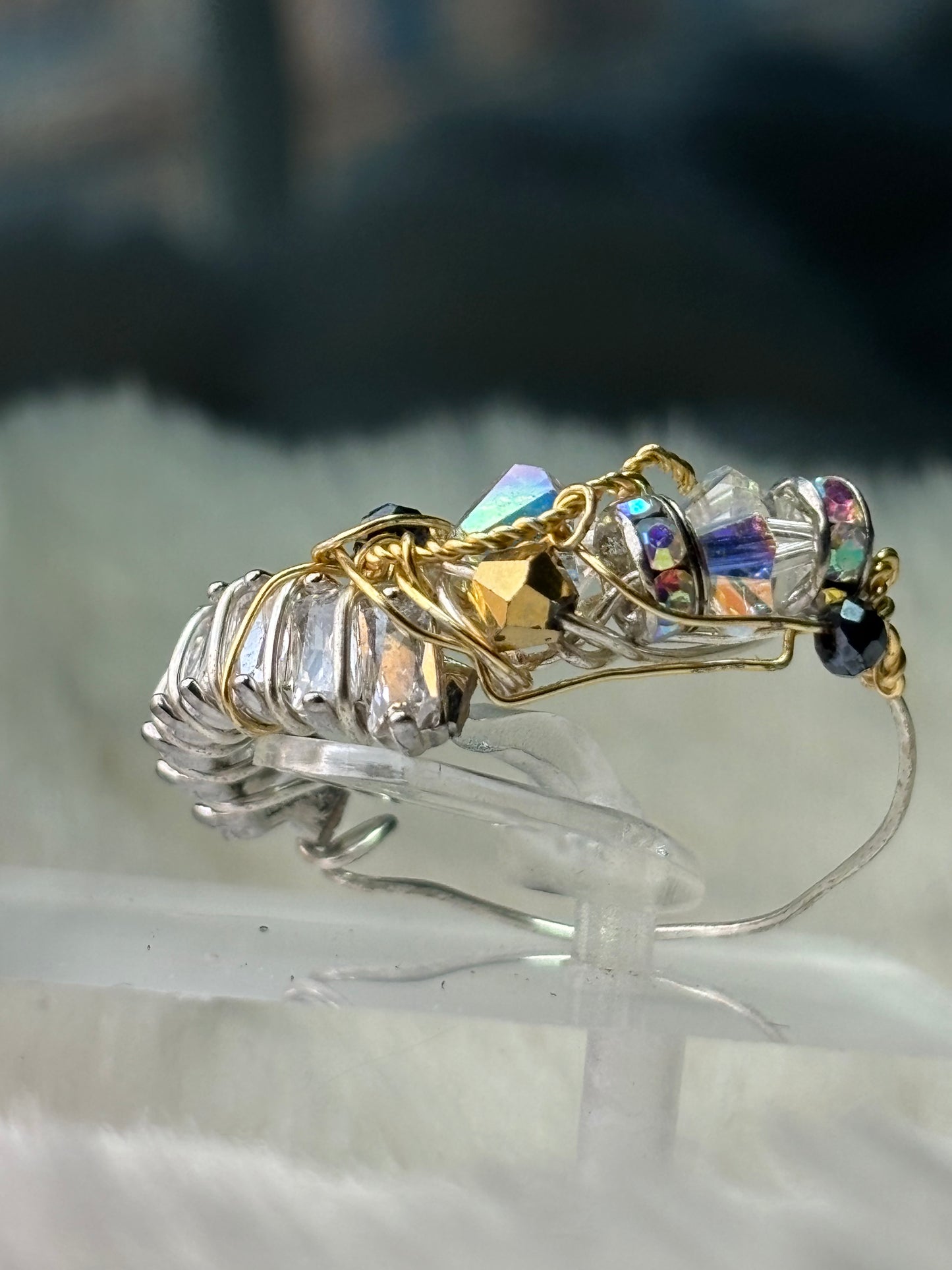 Crystal abstract ring: The Influencer