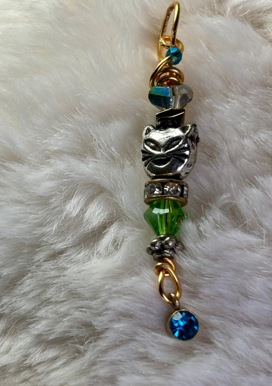 Lucky Cat:             In Green