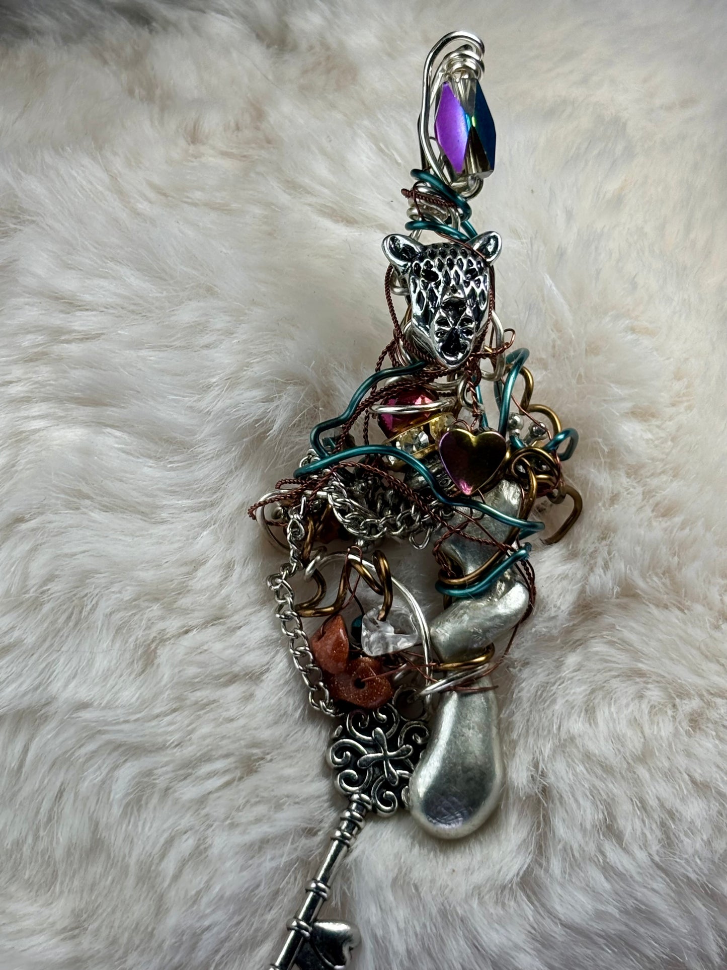 GREGORY LEOPARD ;  GUARDIAN OF THE HEART