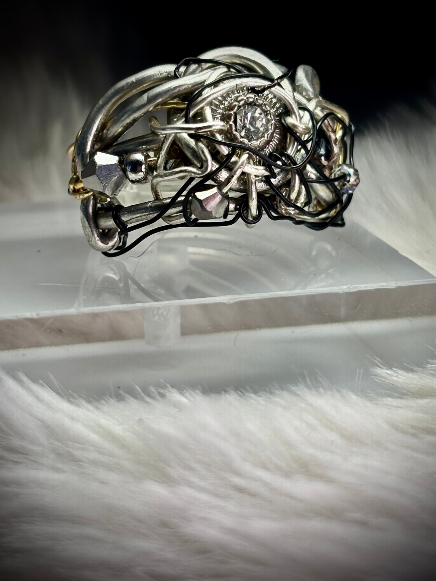 Diamond rhinestone, silver ring: powerful