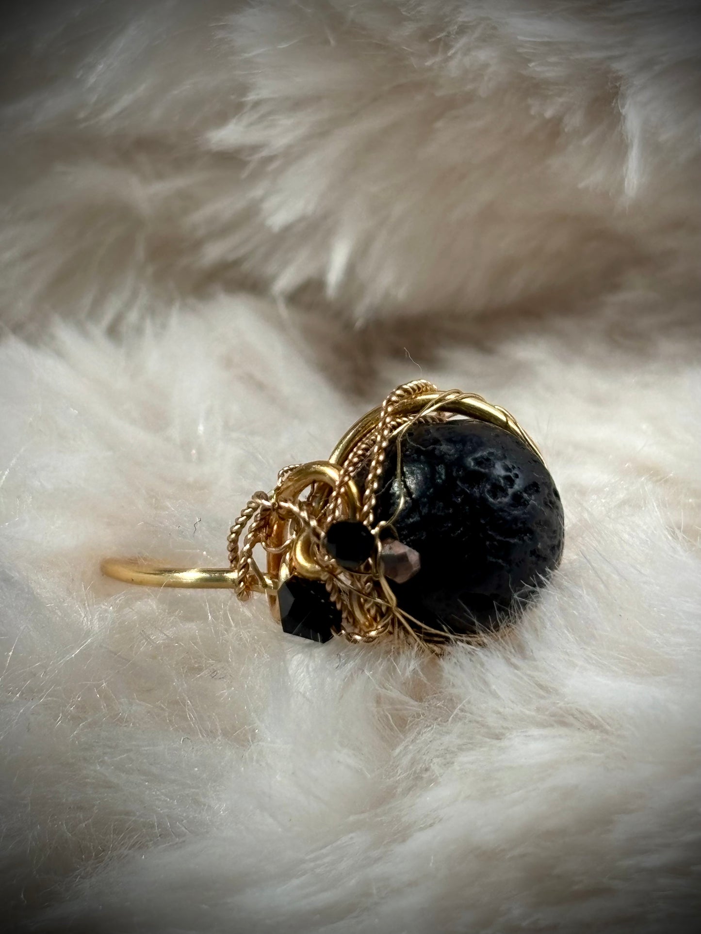 Lava tribal royal ring