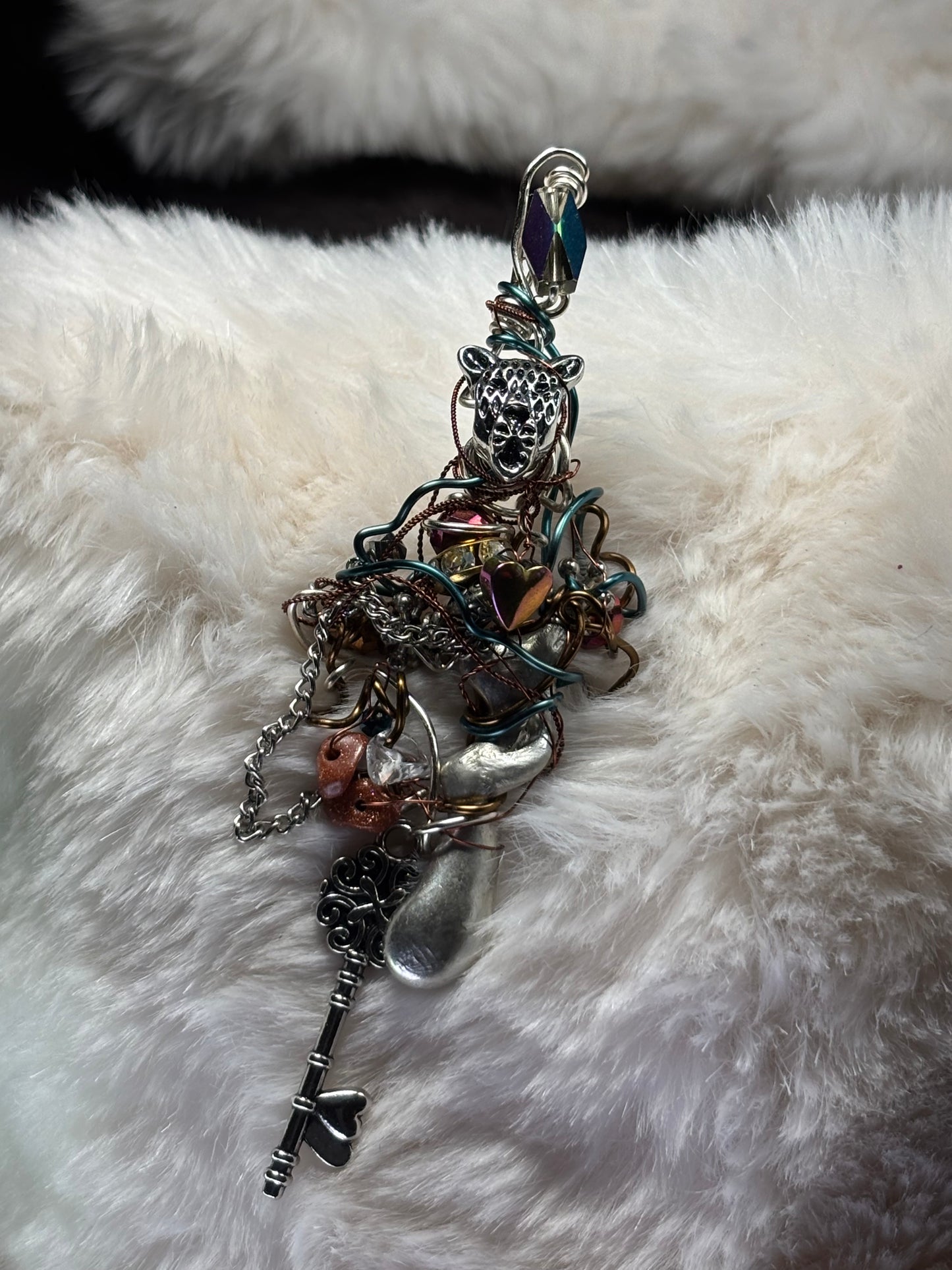 GREGORY LEOPARD ;  GUARDIAN OF THE HEART