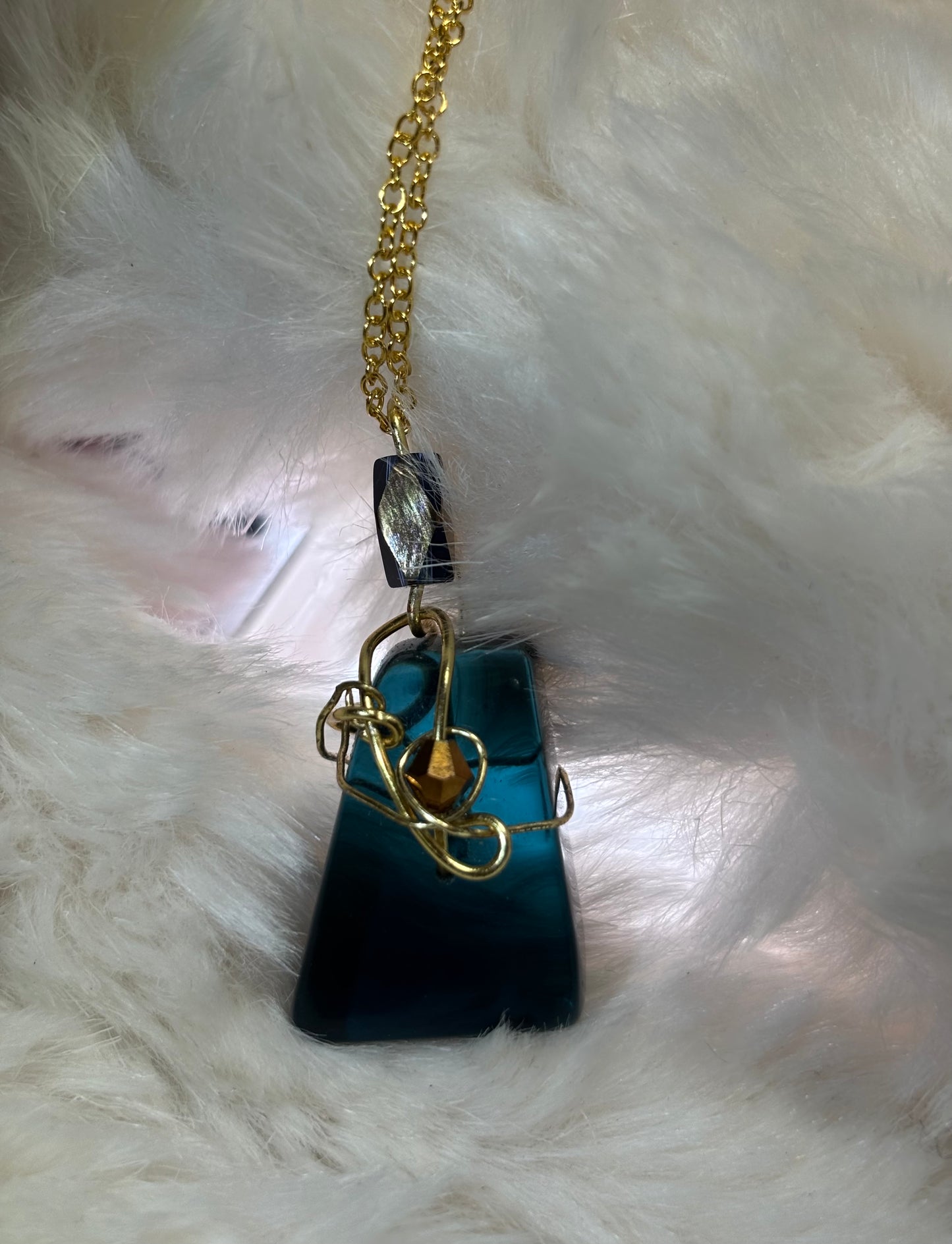 Blue Hour Drops
Candy Collection – Twilight Edition Earring/Pendant Set