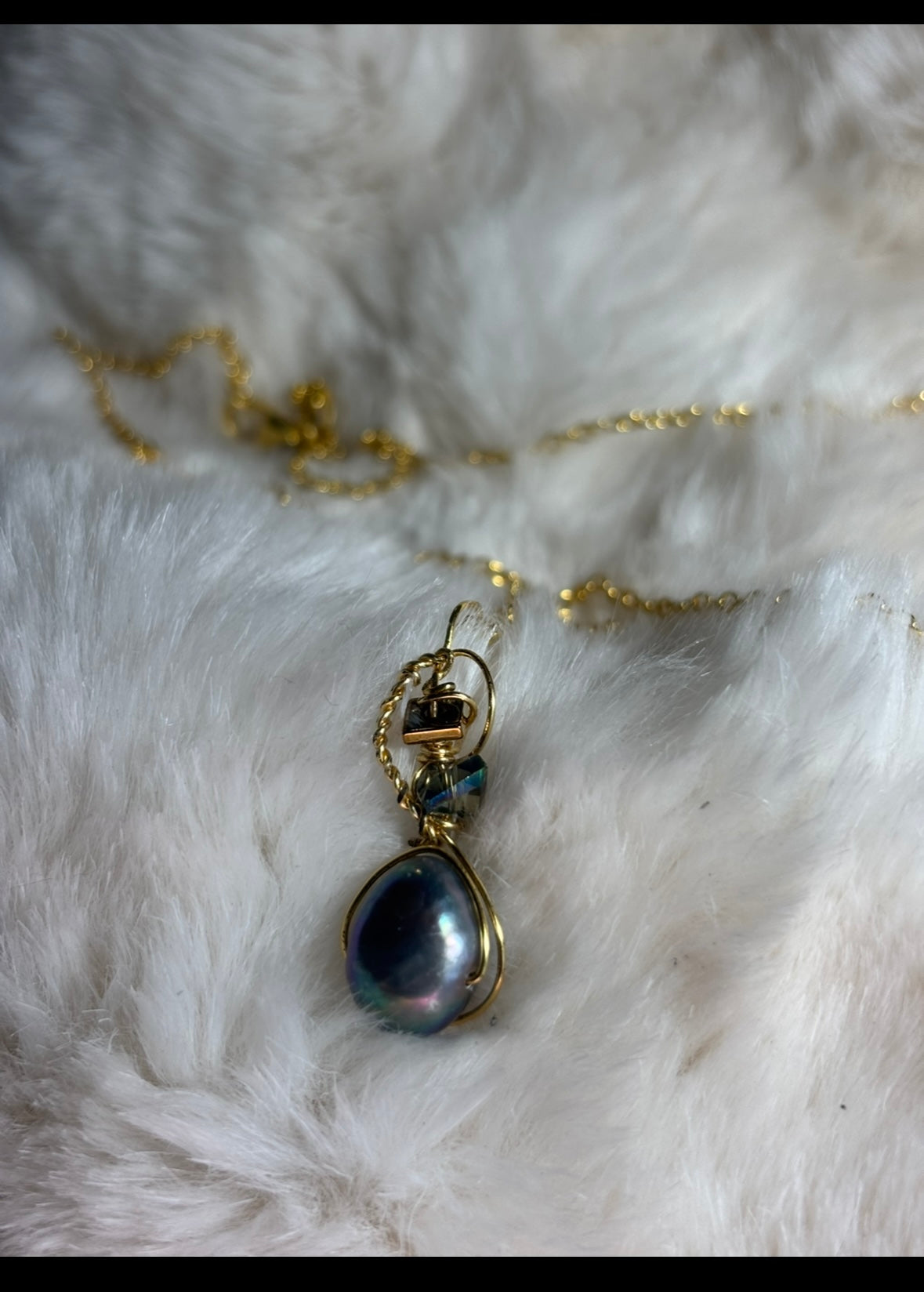 Pearls of the Deep pendant (set available)