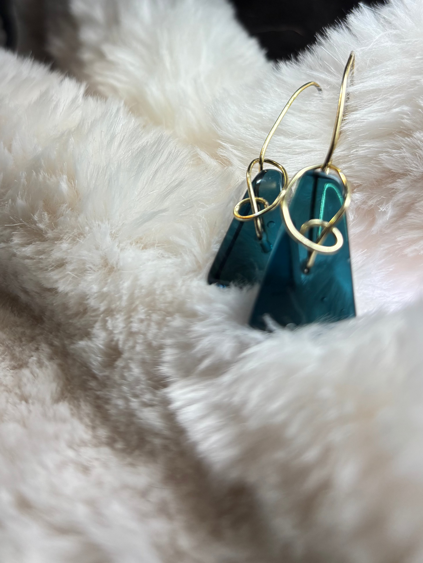 Blue Hour Drops
Candy Collection – Twilight Edition Earring/Pendant Set