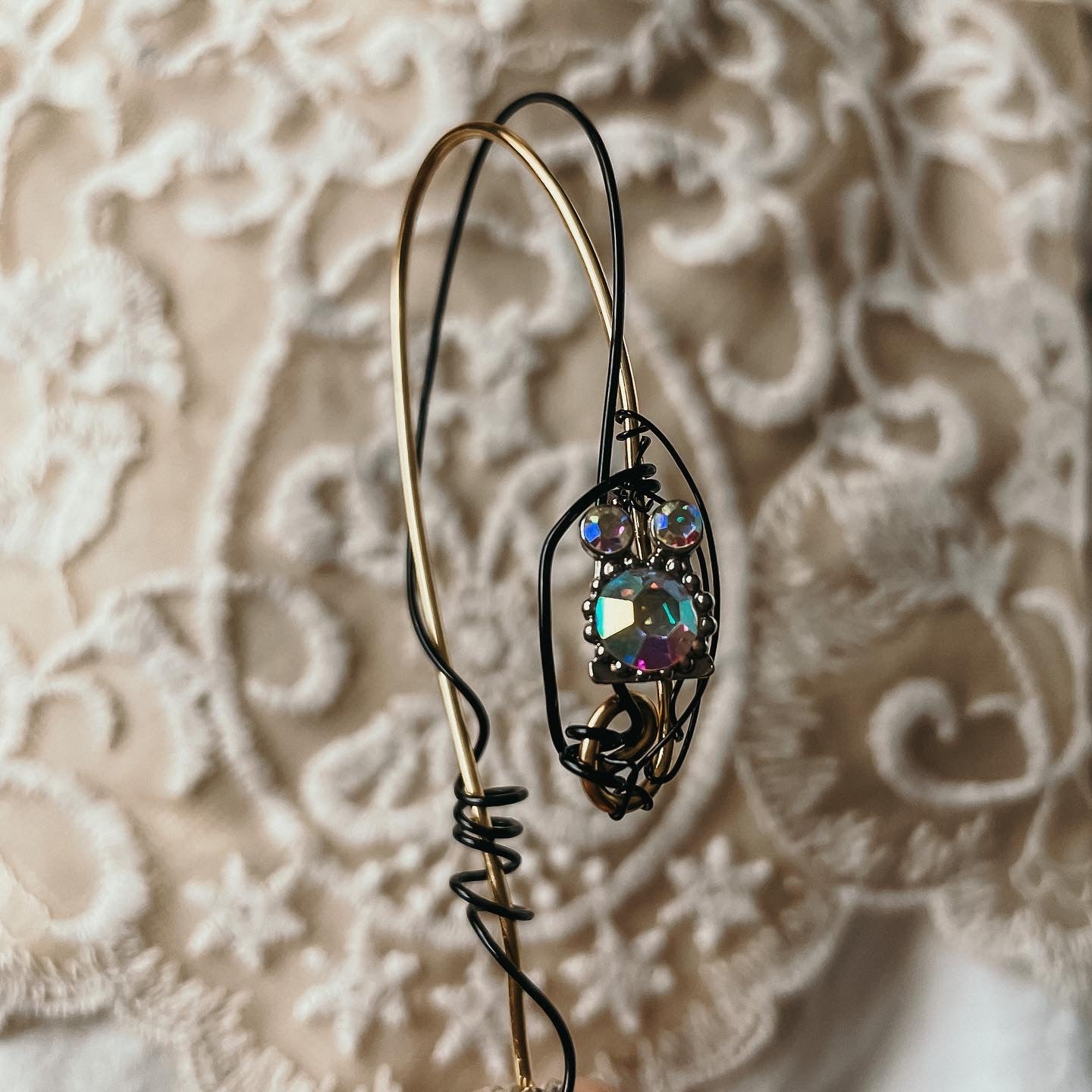 Libra Earcuff